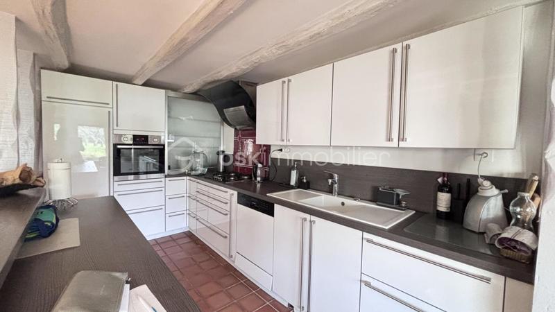 Demeure - 405 m² - 11 pièces