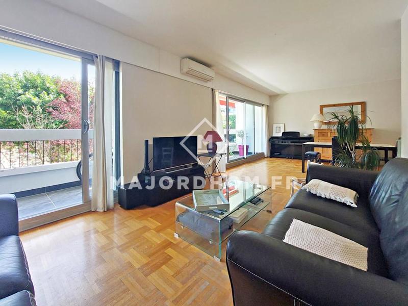Appartement - 100 m² - 5 pièces