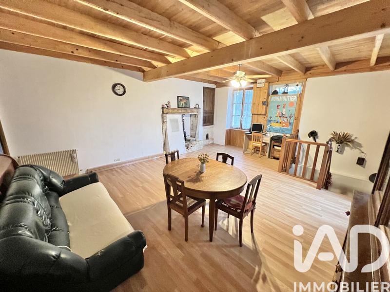 Maison - 316 m² - 12 pièces