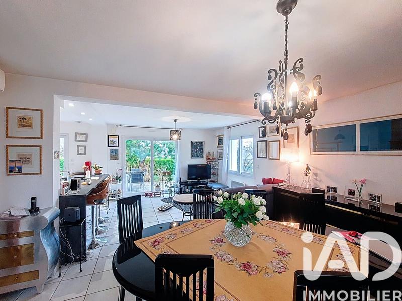 Maison - 175 m² - 10 pièces