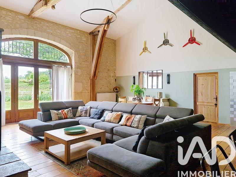 Maison - 437 m² - 12 pièces