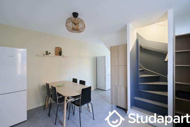 Chambre - 10 m² - 1 pièce