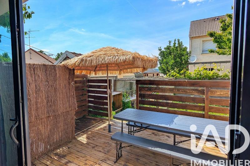 Maison - 94 m² - 5 pièces