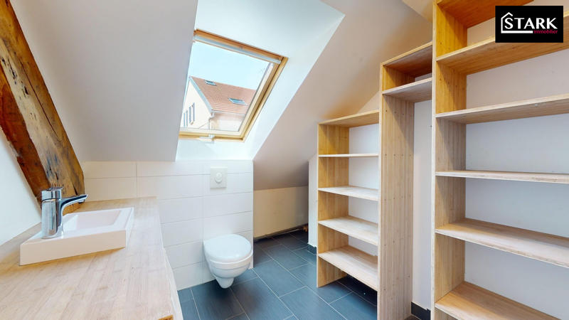 Appartement - 100 m² - 4 pièces