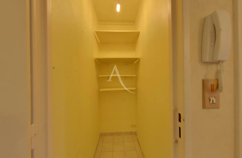 Appartement - 95 m² - 5 pièces