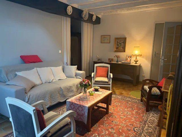 Maison - 212 m² - 7 pièces