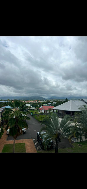 Appartement ancien - 75 m² - 4 pièces