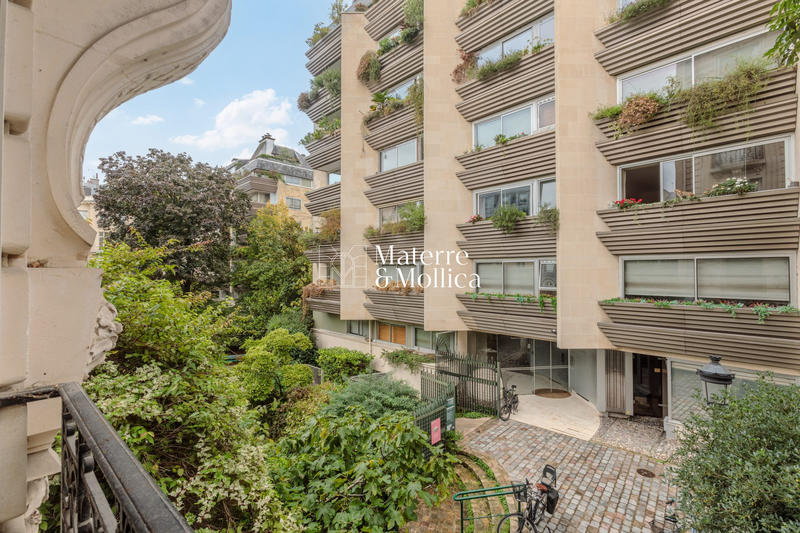 Appartement - 160 m² - 6 pièces