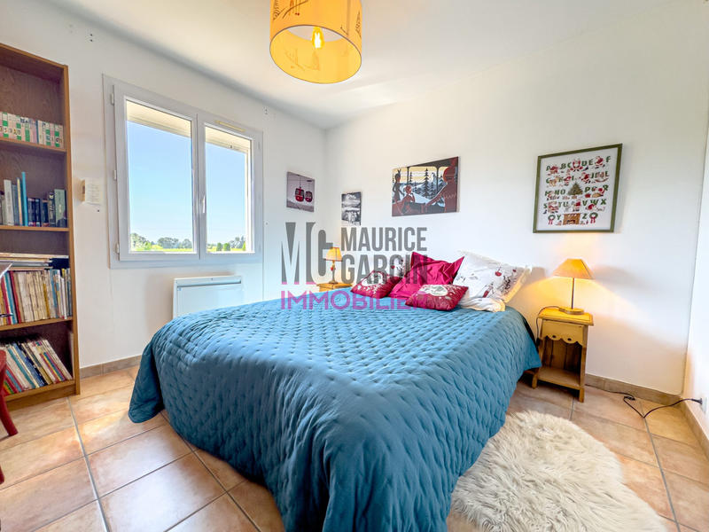 Maison - 200 m² - 8 pièces