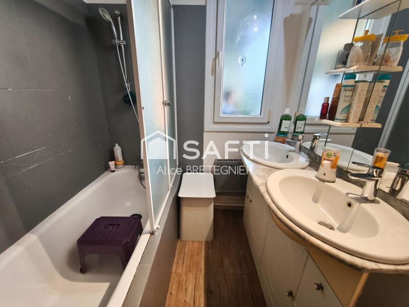 Appartement - 85 m² - 5 pièces
