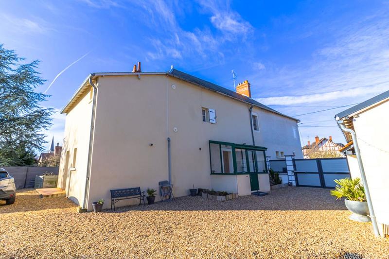 Maison - 122 m² - 5 pièces