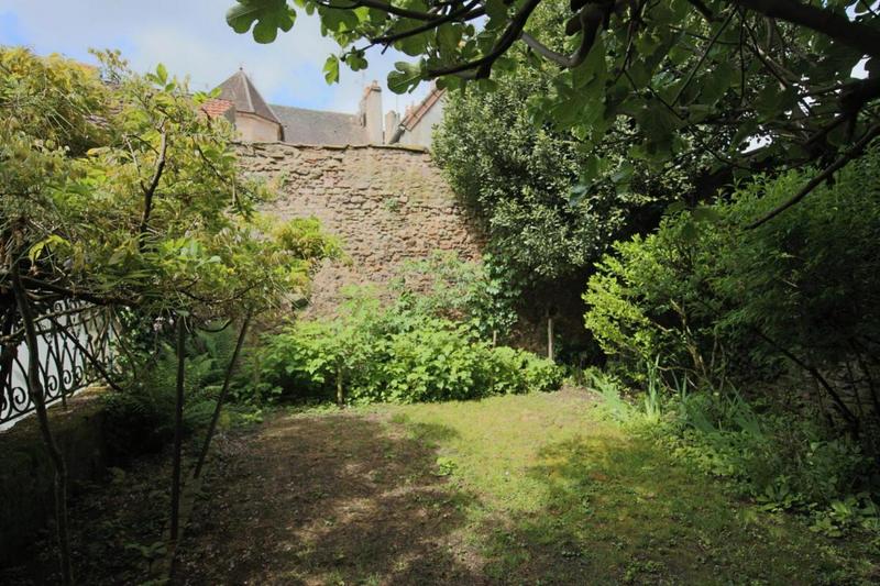 Hôtel particulier - 250 m² - 7 pièces