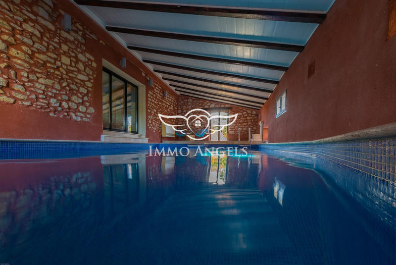 Maison ancienne - 172 m² - 8 pièces