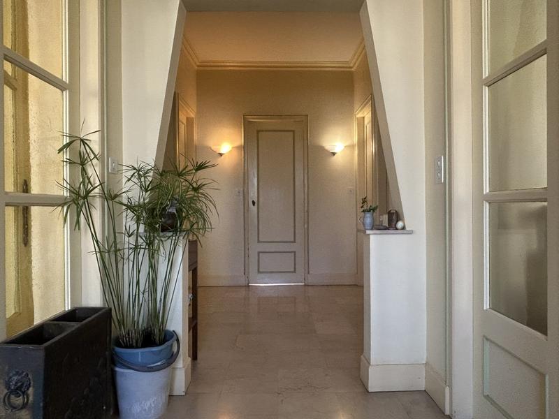 Maison - 180 m² - 7 pièces