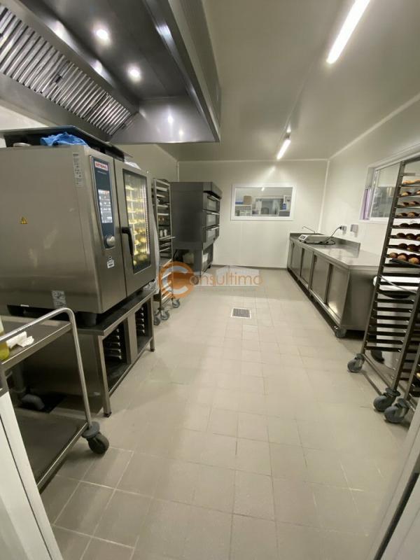 Local d'activité / Entrepôt - 1 250 m²