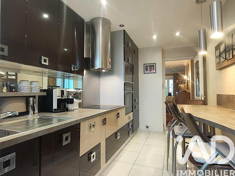 Appartement - 102 m² - 6 pièces