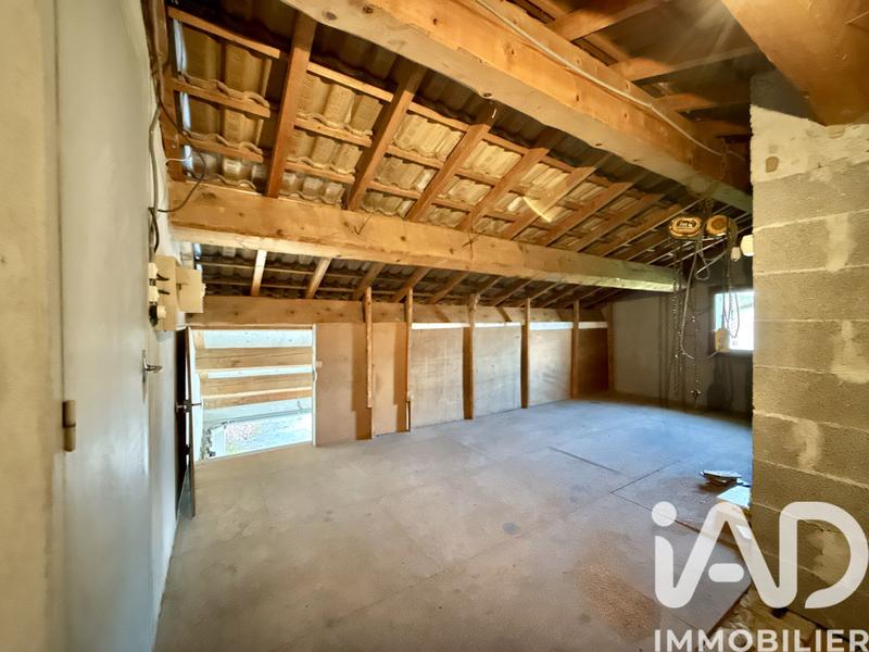 Maison - 210 m² - 7 pièces