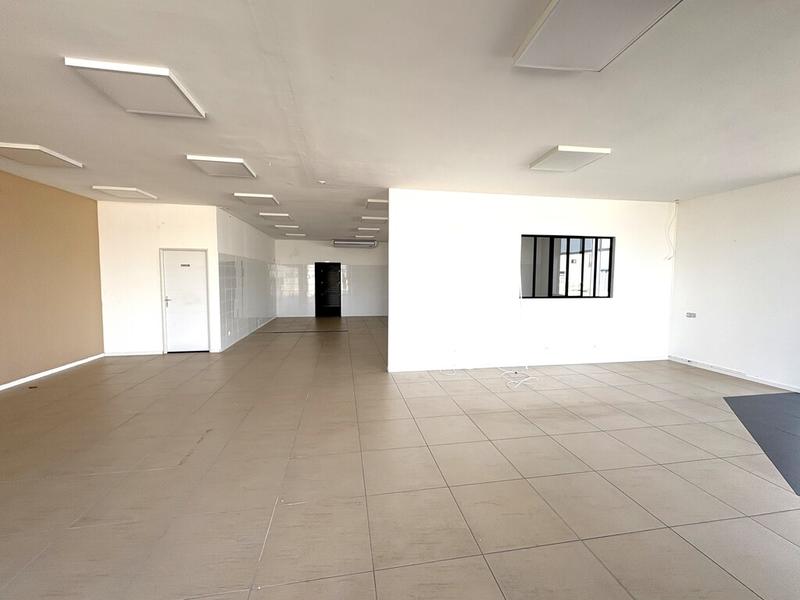 Local commercial - 207 m²