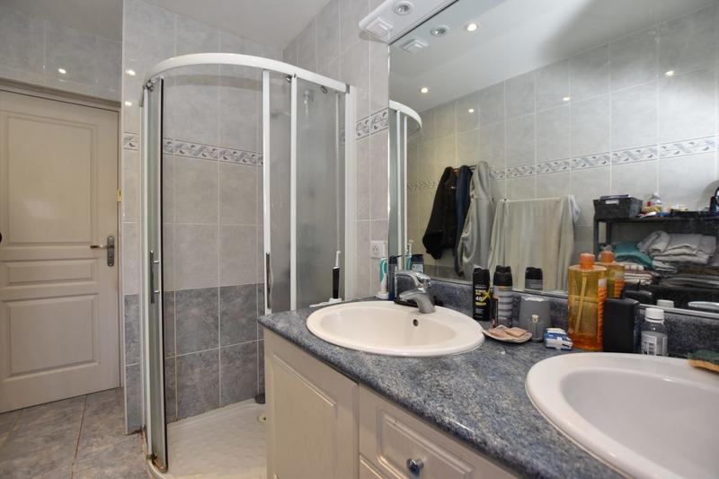 Maison contemporaine - 112 m² - 5 pièces