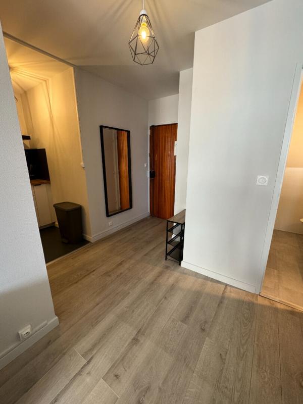 Appartement - 110 m² - 7 pièces