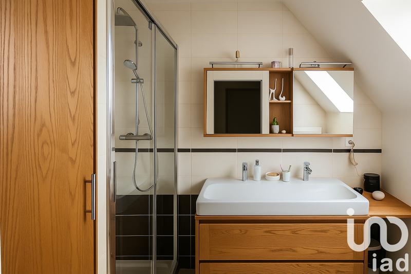 Maison - 170 m² - 6 pièces