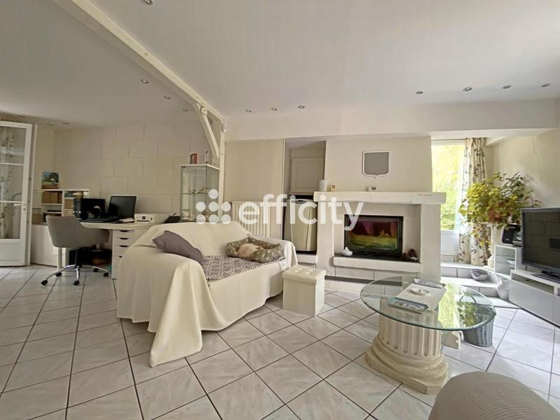 Maison - 164 m² - 7 pièces