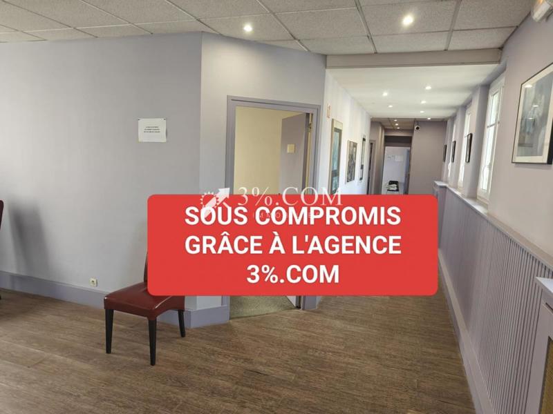 Bureau - 137 m² - 8 pièces