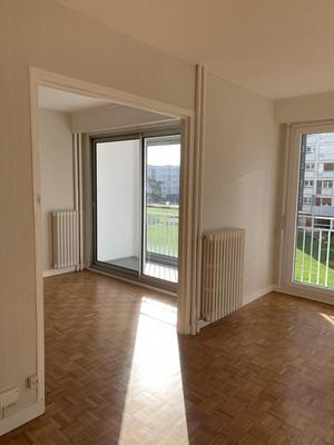 Appartement - 93 m² - 5 pièces