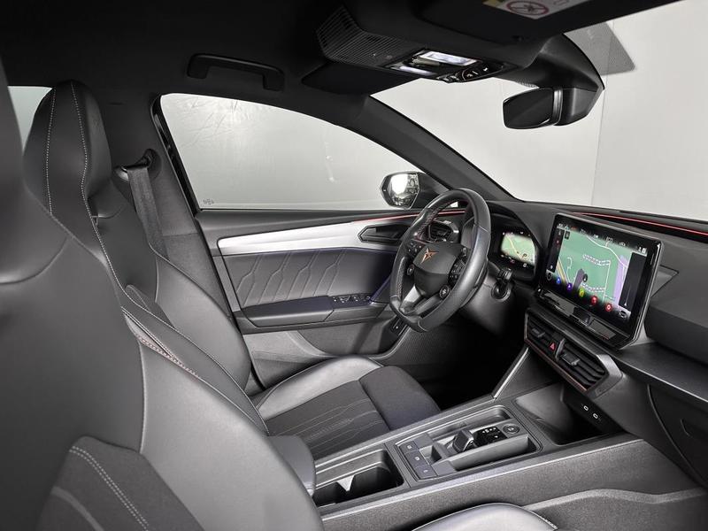 Cupra Leon St Vz 245ch Dsg E-Hybride Rechargeable Ja19p Digital Cockpit Sieges Chauff Carplay Camera