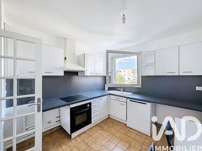 Appartement - 77 m² - 4 pièces