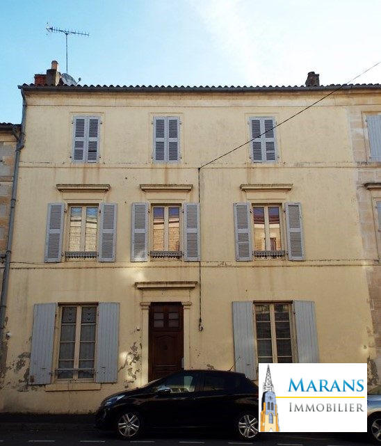 Maison - 180 m² - 8 pièces