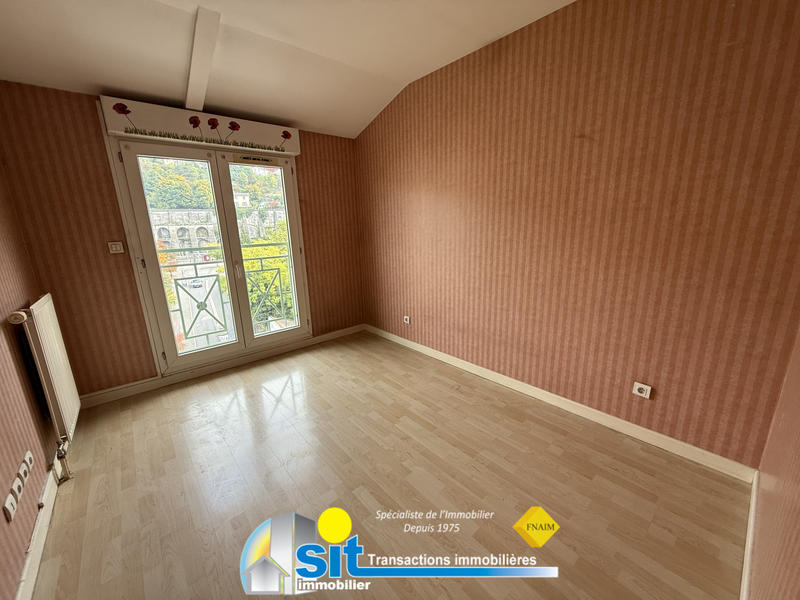 Appartement - 75 m² - 3 pièces