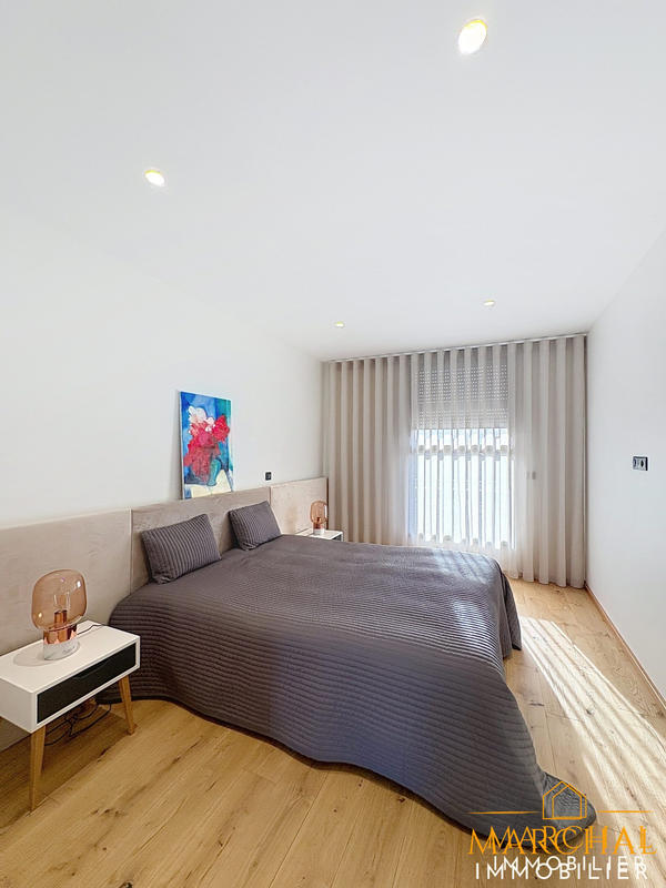 Villa - 202 m² - 5 pièces