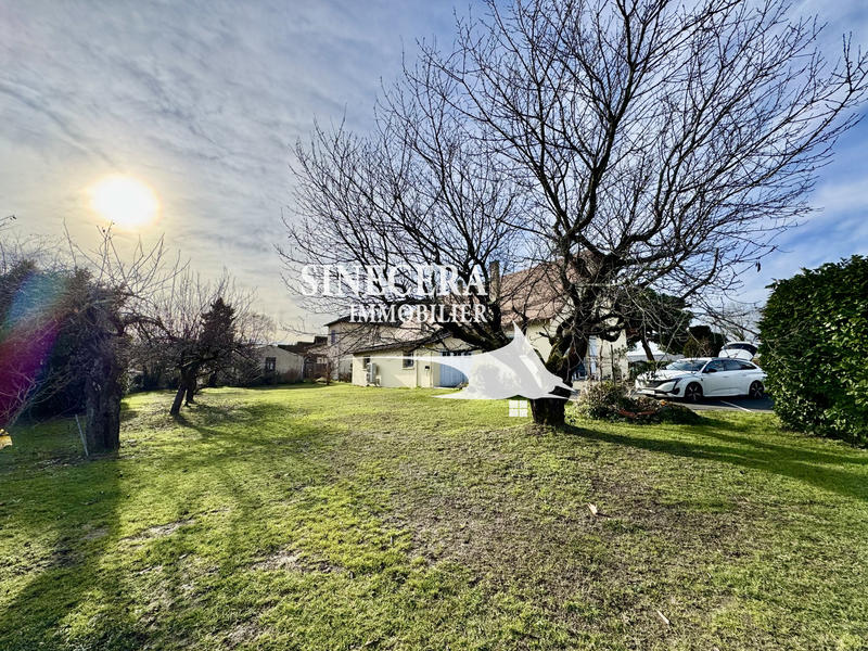 Maison - 180 m² - 7 pièces