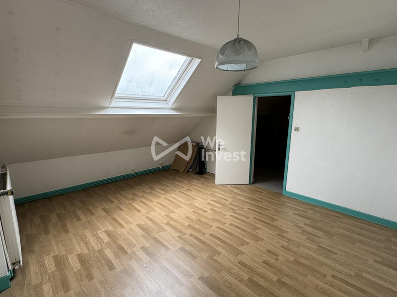 Maison - 122 m² - 8 pièces