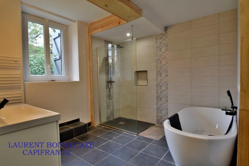 Maison - 283 m² - 6 pièces