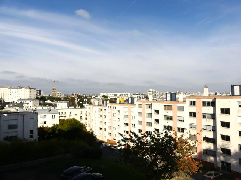 Appartement - 100 m² - 6 pièces