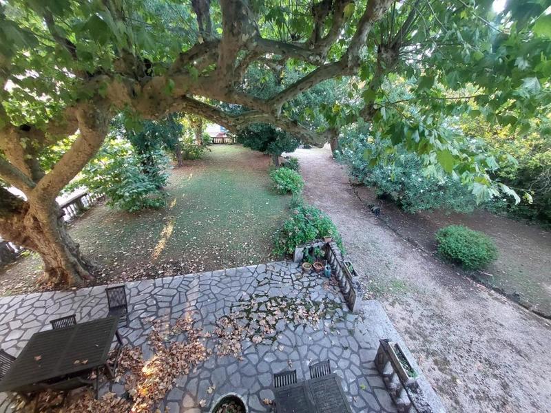 Maison de village - 341 m² - 12 pièces