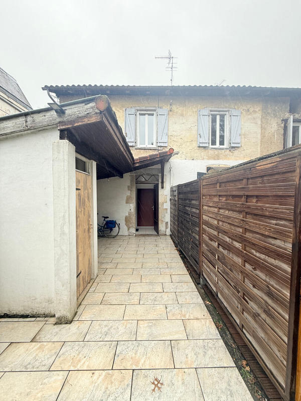 Appartement - 80 m² - 3 pièces