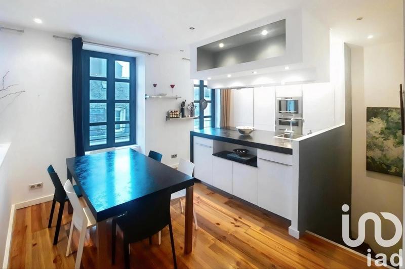 Appartement - 104 m² - 5 pièces