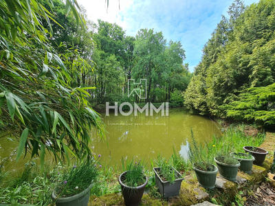 Maison - 215 m² - 6 pièces