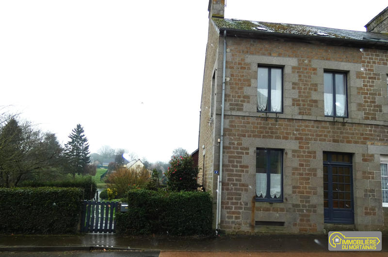 Maison - 102 m² - 7 pièces