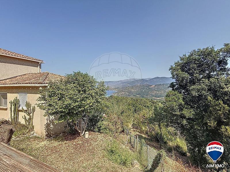 Villa - 179 m² - 6 pièces