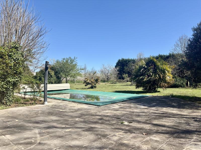 Villa - 365 m² - 11 pièces