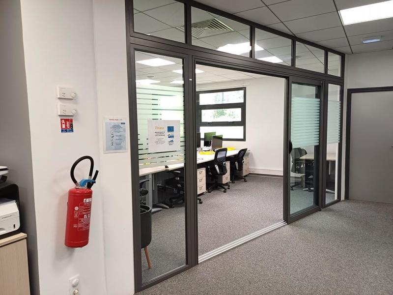 Bureau - 489 m²