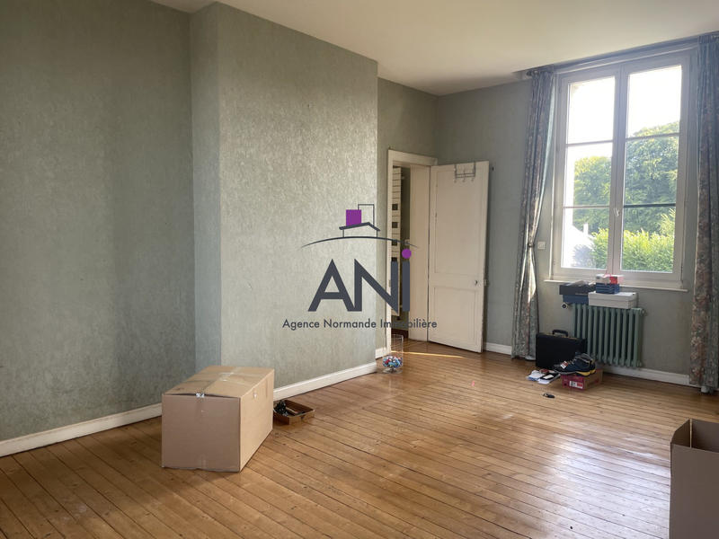 Maison - 311 m² - 8 pièces