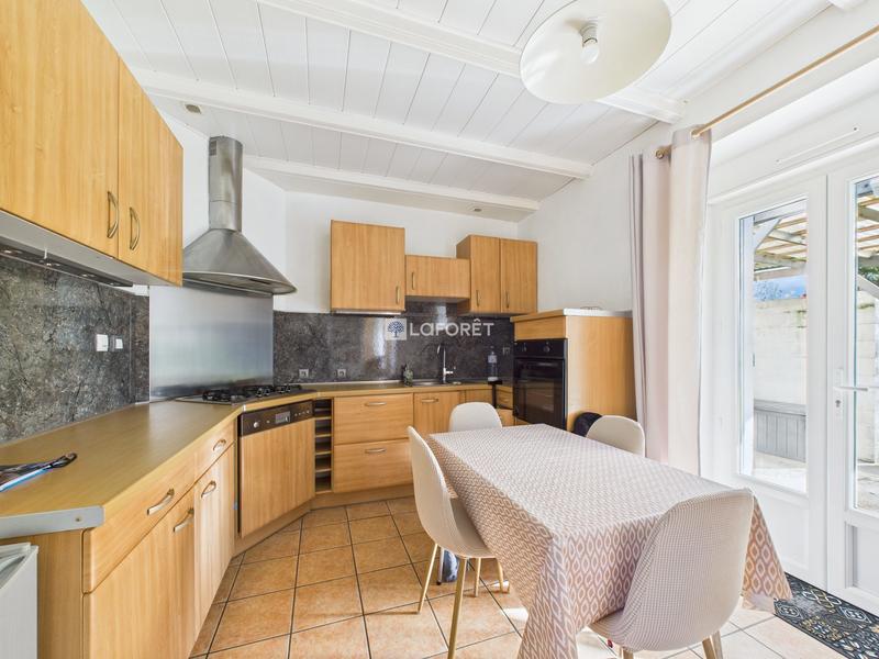 Maison - 95 m² - 4 pièces