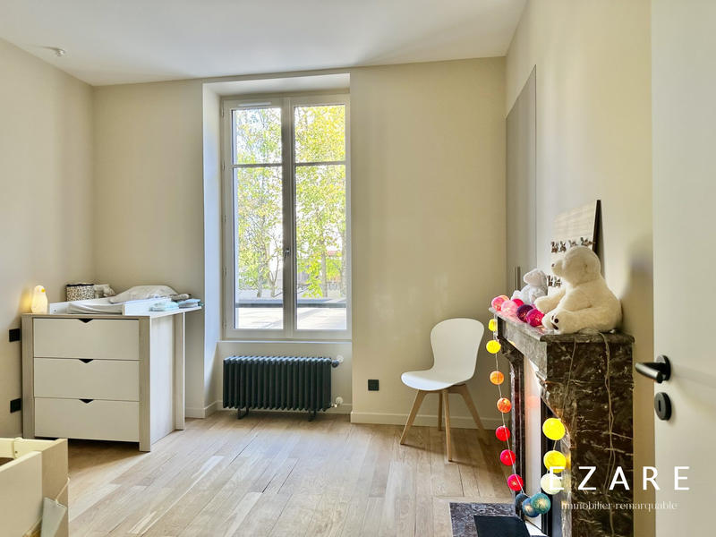 Maison - 206 m² - 7 pièces