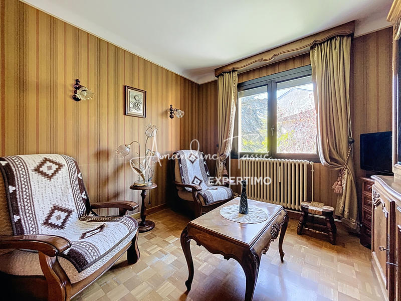 Maison - 93 m² - 5 pièces