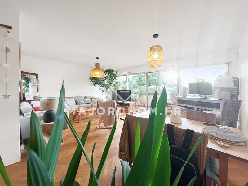 Appartement - 107 m² - 4 pièces